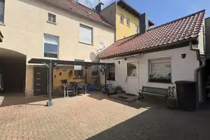 Zweifamilienhaus mit Garten, Garagen und Ausbaupotenzial – Ideal für Familien & Kapitalanleger – Dessau-Roßlau – Vorschaubild 3