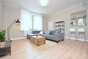 Modern möblierte Altbauwohnung mit Balkon in Stuttgart West – Die vollständige Adresse der Immobilie erhältst du vom Anbieter., 70193 Hölderlinplatz, Stuttgart – Vorschaubild 1