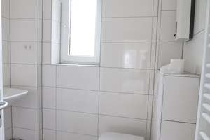 Modernisierte 2 Zimmer-Wohnung mit Wohnküche und Balkon!  – Osnabrücker Str. 22, 45145 Frohnhausen, Essen – Vorschaubild 13