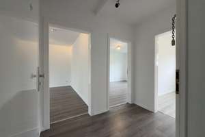 *ERSTBEZUG nach SANIERUNG* - 2 Zimmer Apartment mit Balkon in gepflegter Siedlung von DU-Meiderich! – Gansstr. 12, 47137 Mittelmeiderich, Duisburg – Vorschaubild 2