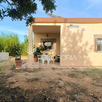 Autarkes, renoviertes Chalet 15 Min. von Valencia entfernt Bezugsfertig