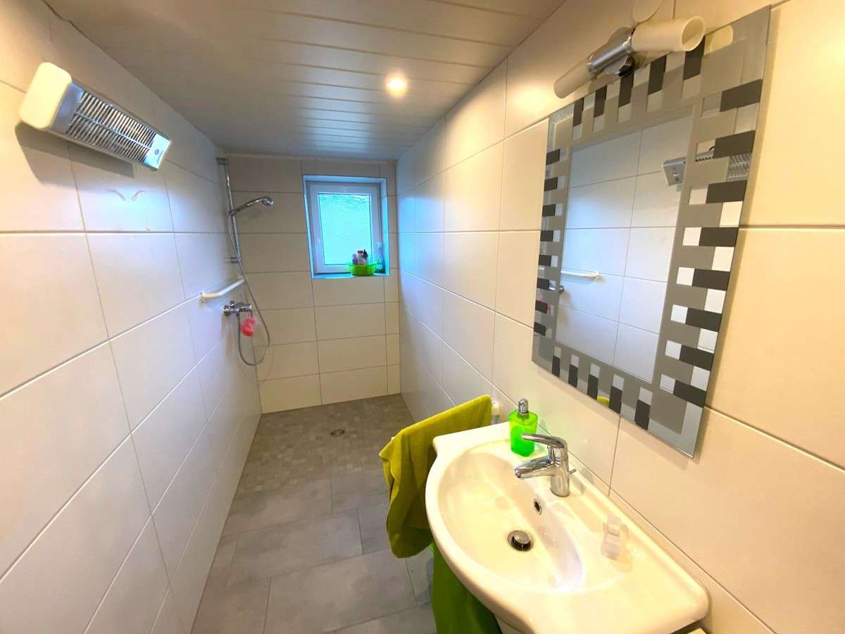 Immobilie in Frankenhardt - Traumhaft & selten: Aussiedlerhof mit ca.1,3 ha Grund in absoluter Alleinlage zw. Ellw.- Cr. (B 290) - Bild 1