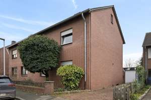 Ihr Eigenheim mit Perspektive: Doppelhaushälfte mit Anbauoption in Bocholt – Die vollständige Adresse der Immobilie erhältst du vom Anbieter., 46399 Bocholt – Vorschaubild 1