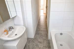 Kernsanierte Ruhige 3-Zimmer mit exklusivem Garten & Neuer EBK – Elbestraße 28, 70376 Münster, Stuttgart – Vorschaubild 11