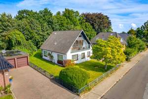Sörup: Großzügiges Architektenhaus mit Entwicklungspoten-
zial nahe dem Südensee – Die vollständige Adresse der Immobilie erhältst du vom Anbieter., 24966 Sörup – Vorschaubild 1