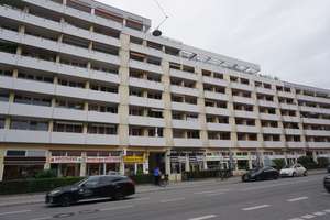 Herzog-Ernst-Platz, schönes Single-Domizil in zentraler Lage