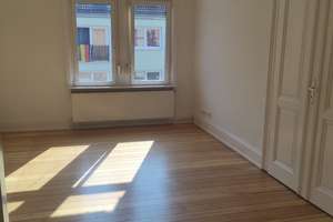 Charmant geschnittene Altbau-Wohnung 