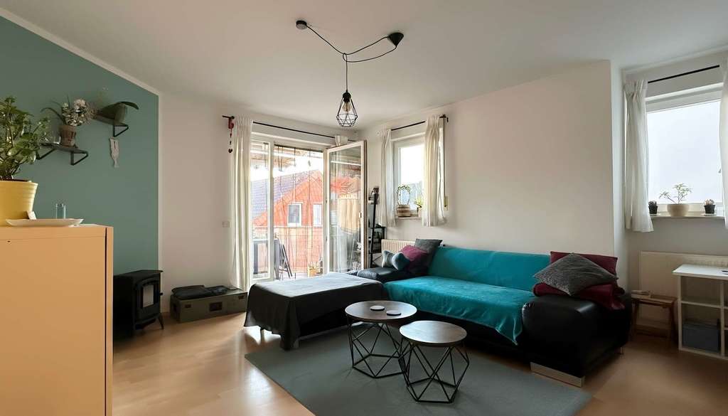 Immobilie in Brackenheim - Attraktive 3,5-Zimmer-Wohnung mit Südbalkon, Einbauküche, Garage & Stellplatz - Bild 0