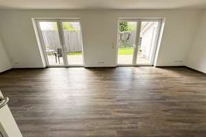 OSTSEE-KAUF / KfW-55-Bungalow mit Fußbodenheizung – komfortables Wohnen auf einer Ebene – Die vollständige Adresse der Immobilie erhältst du vom Anbieter., 23775 Großenbrode – Vorschaubild 2