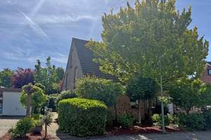 Ein Haus zum Verlieben – modernes Wohnen mit Gartenoase in Meerbusch-Lank – Die vollständige Adresse der Immobilie erhältst du vom Anbieter., 40668 Meerbusch – Vorschaubild 1