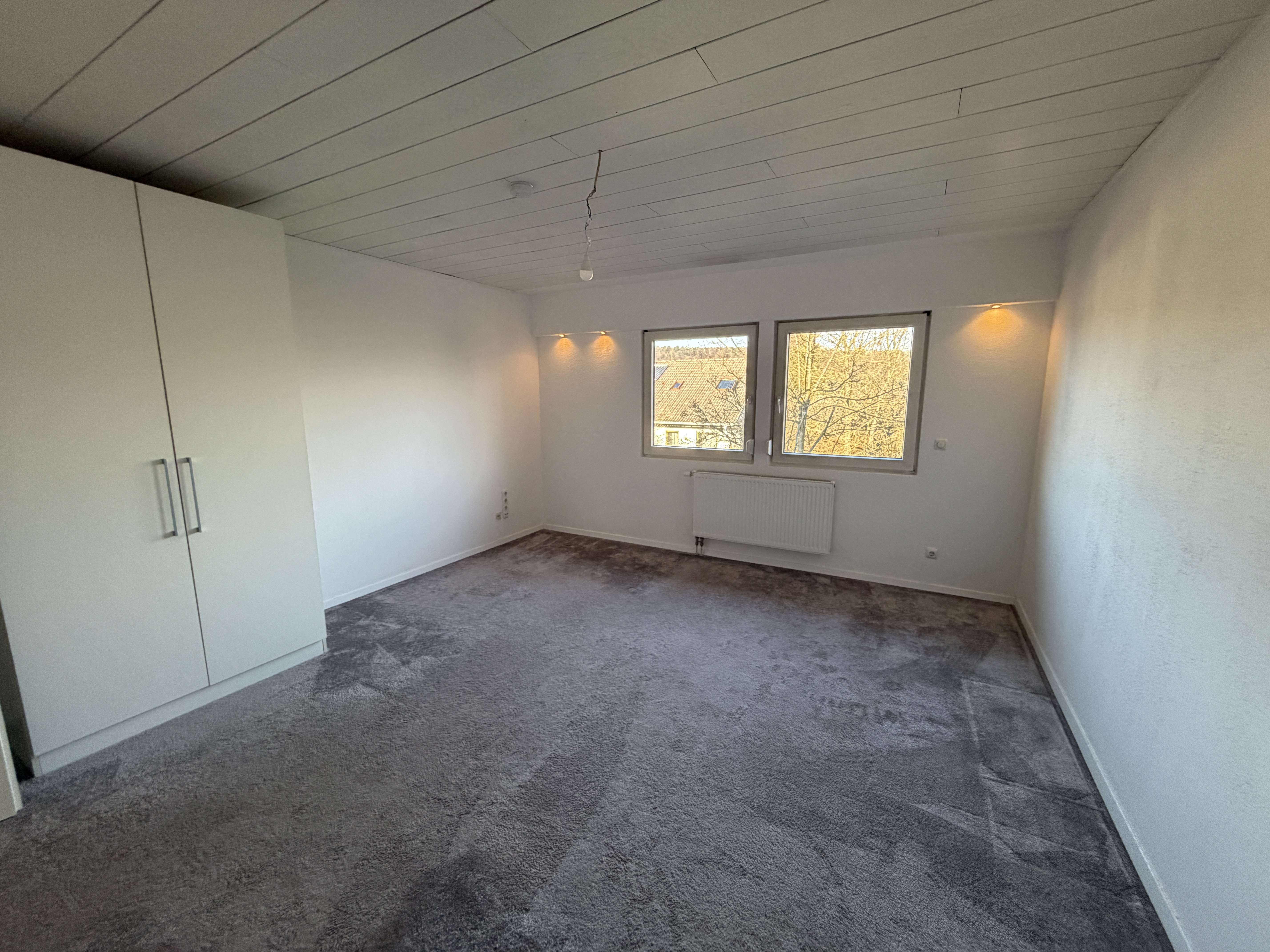 Immobilie in Kreuzwertheim - Haus, Wohnhaus, Einfamilienhaus mit großer Einliegerwohnung in Kreuzwertheim - Bild 1