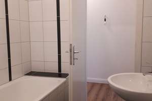 ** Bezugsfertige 2-Zimmer-Wohnung mit modernem Bad und großem Wohnzimmer** – Viehofer Str. 13, 45127 Stadtkern, Essen – Vorschaubild 6
