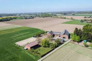 Pferdehof in Alleinlage von Xanten-Vynen mit 10 Boxen Nebengebäuden Weiden und Reitplatz – Die vollständige Adresse der Immobilie erhältst du vom Anbieter., 46509 Xanten – Vorschaubild 2