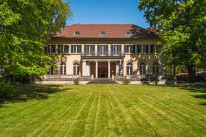 BERLIN-GRUNEWALD Repräsentative Villa - Baudenkmal mit Baugenehmigung f. An- u. Ausbauten