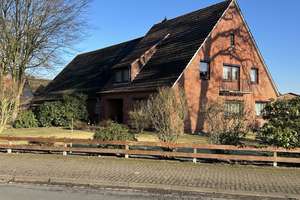 Volksbank Immobilien: Platz für Träume und Familie - riesiges EFH mit Nebengebäuden – Die vollständige Adresse der Immobilie erhältst du vom Anbieter., 27404 Rhade – Vorschaubild 1