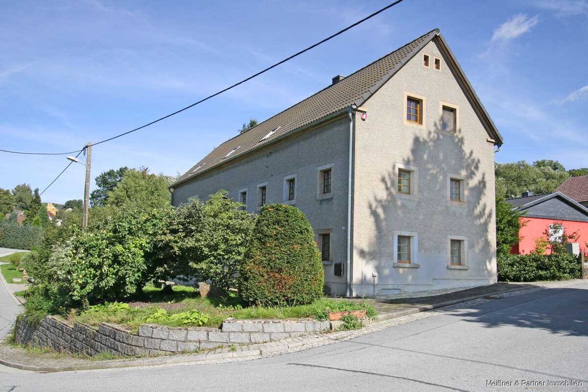Modernisiertes Zweifamilienhaus in ruhiger Lage, Bautzen Kreis – Bild 1