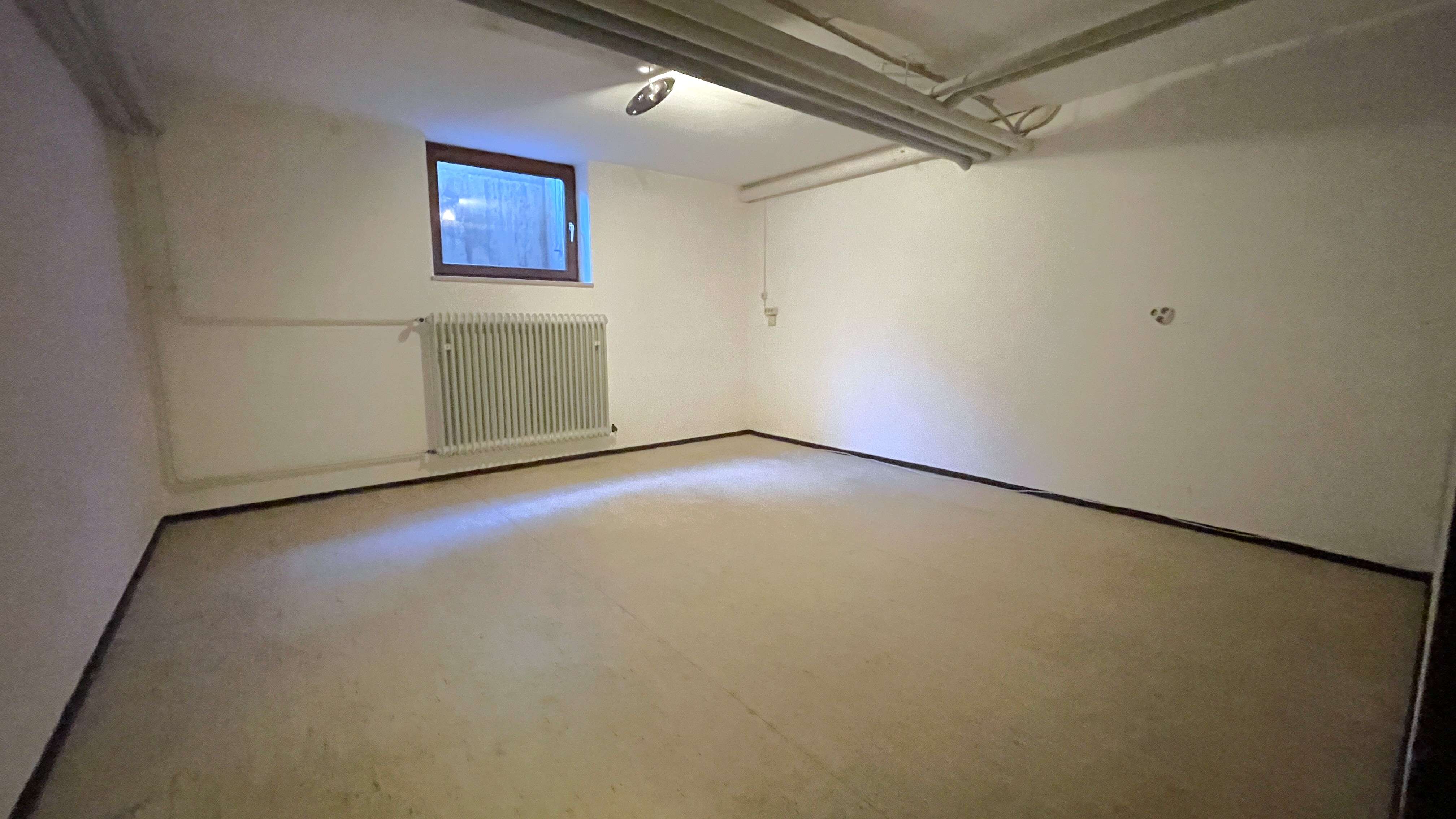 Immobilie in Lenggries - Großzügige Landhaus-Doppelhaushälfte in sehr guter und ruhiger Lage von Lenggries - Bild 2