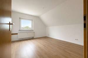 Erstbezug nach Renovierung: helle 2-Zimmer-Dachgeschosswohnung – Uferstraße 11, 44581 Castrop-Rauxel – Vorschaubild 4