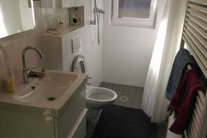 Renovierte 2,5-Zimmer-Dachgeschosswohnung mit Einbauküche in beliebter Lage im östlichen Ringgebiet – Comeniusstr. 46, 38102 Braunschweig – Vorschaubild 4