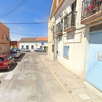 BESETZTES GRUNDSTÜCK FUENTE EL SAZ DE JARAMA MADRID