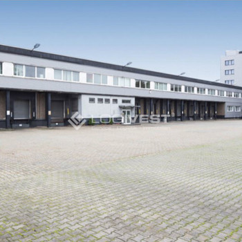 Logistik-Speditionsareal / Nähe A42