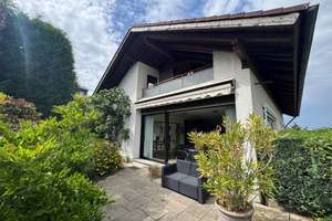 Großzügiges Einfamilienhaus in Grünwettersbach, Hanglage, von privat – Die vollständige Adresse der Immobilie erhältst du vom Anbieter., 76228 Grünwettersbach, Karlsruhe – Vorschaubild 2