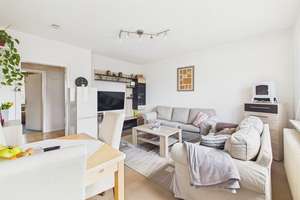 Vermietete 2-Zimmer-Eigentumswohnung mit Balkon und praktischem Grundriss in Düsseldorf-Mörsenbroich – Die vollständige Adresse der Immobilie erhältst du vom Anbieter., 40470 Rath, Düsseldorf – Vorschaubild 2