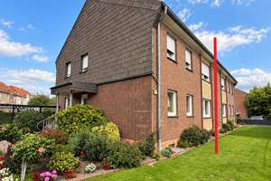 VORANKÜNDIGUNG Gepflegtes Zweifamilienhaus mit vermietetem Obergeschoss, Grundstück & Garage! – 46483 Wesel – Vorschaubild 1