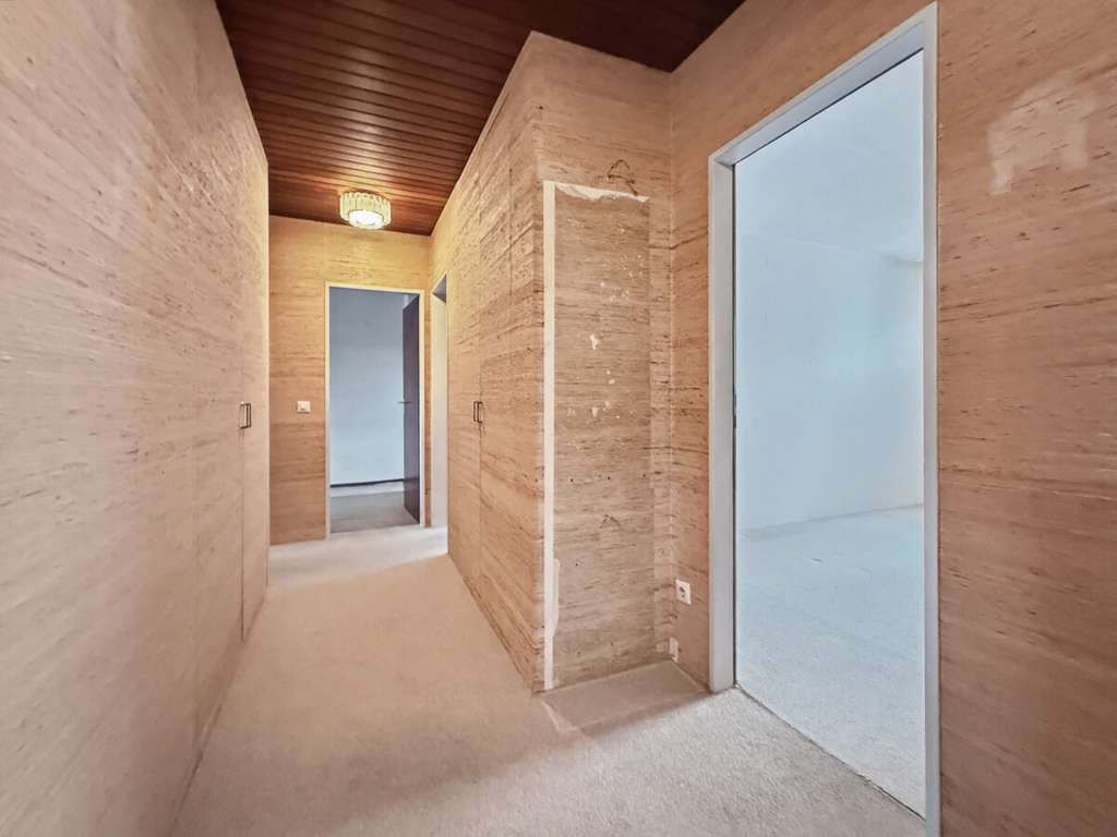 Immobilie in Röthenbach an der Pegnitz - Solide Kapitalanlage oder Ihr neues Zuhause: 
Gepflegte 3,5-Zimmer-Wohnung mit Garage - Bild 2