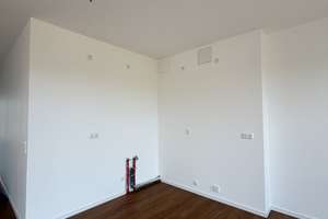 Modernes Penthouse – Erstbezug mit großer Terrasse im Neubau Quartier HUGOS in Berlin-Mariendorf – An der alten Gärtnerei 36 40, 12109 Mariendorf, Berlin – Vorschaubild 9