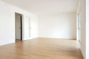 Nur mit WBS III**Helle 3 ZKB mit Balkon in Augsburg-Haunstetten – Landsberger Straße 49 1/2, 86179 Haunstetten-West, Augsburg – Vorschaubild 2