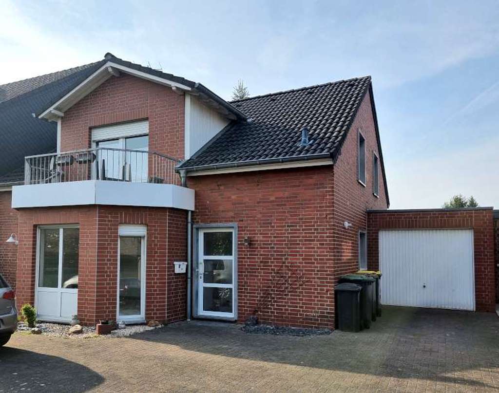 Immobilie in Übach-Palenberg - Haus mit zwei Wohneinheiten in Übach-Palenberg zu verkaufen! - Bild 1