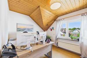 Wohnen ohne Kompromisse – besonderes Zweifamilienhaus in Florstadt mit privater Gartenoase – Die vollständige Adresse der Immobilie erhältst du vom Anbieter., 61197 Florstadt – Vorschaubild 22