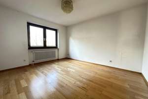 Charmante 4,5-Zimmerwohnung in kleiner Wohneinheit – Die vollständige Adresse der Immobilie erhältst du vom Anbieter., 72770 Betzingen, Reutlingen – Vorschaubild 8
