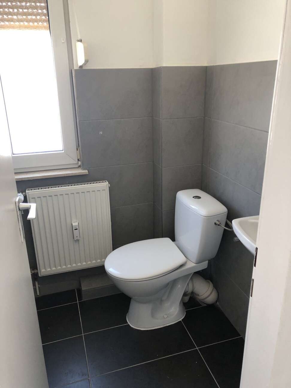 Immobilie in Langenselbold - Kernsaniertes Haus mit 2 WE – vielseitig nutzbar für Familie oder Kapitalanleger - Bild 1