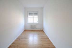 Bezugsfreie 3-Zimmer Wohnung mit Balkon: In grüner und dennoch zentraler Lage von Berlin-Zehlendorf – Die vollständige Adresse der Immobilie erhältst du vom Anbieter., 14169 Zehlendorf, Berlin – Vorschaubild 7