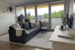 Möbliert: Sonniges und ruhiges Apartment mit Balkon zum Sofortbezug – Knorrstraße 41, 80807 Milbertshofen, München – Vorschaubild 1