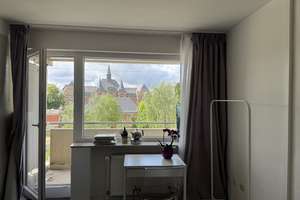 Lichtdurchflutetes 1-Zimmer-Apartment mit Balkon in Darmstadt-Nord – Landwehrstraße 45, 64293 Darmstadt-Nord, Darmstadt – Vorschaubild 1