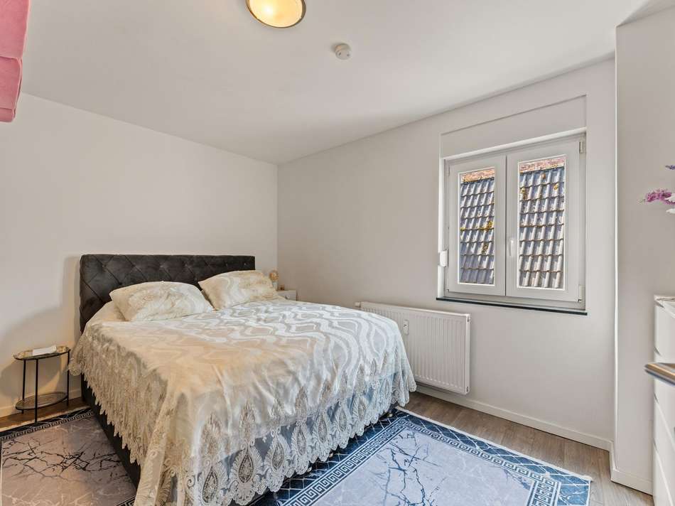 Schlafzimmer (2.OG)