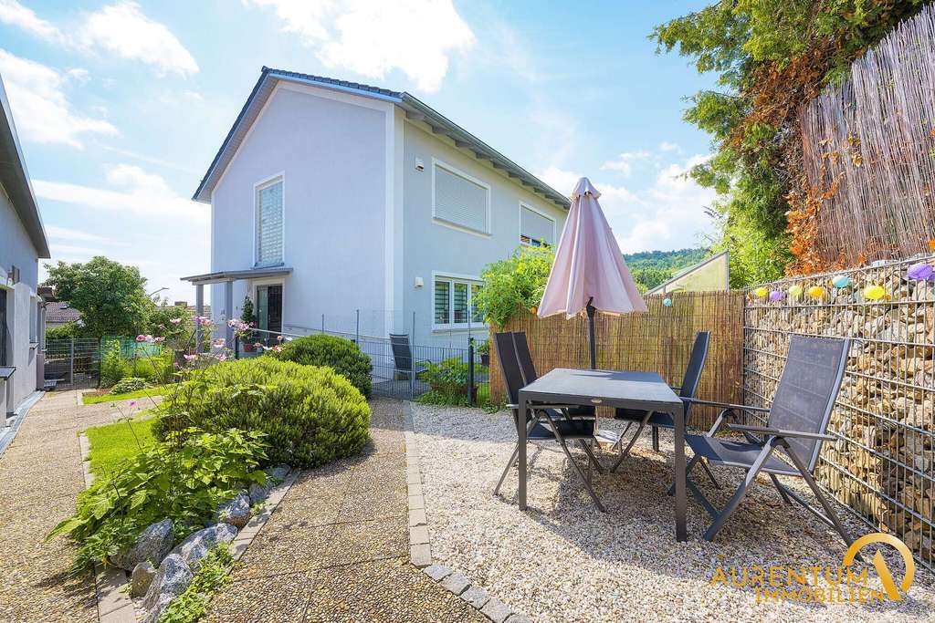 Immobilie in Schwandorf - Großzügiges Immobilienensemble in Schwandorf – Wohnen, Vermieten & Arbeiten auf einem Grundstück - Bild 4