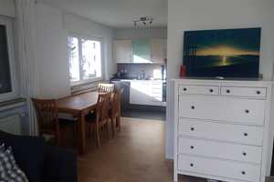 Geschmackvolle 2-Zimmer-Wohnung mit gehobener Innenausstattung mit Balkon und EBK in Karlsruhe – Karlsruhe – Vorschaubild 3