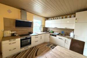 EINZIEHEN & WOHLFÜHLEN: LIEBEVOLLES ZUHAUSE MIT EINBAUKÜCHE, BALKON & RUHIGER LAGE – Die vollständige Adresse der Immobilie erhältst du vom Anbieter., 36266 Heringen (Werra) – Vorschaubild 8