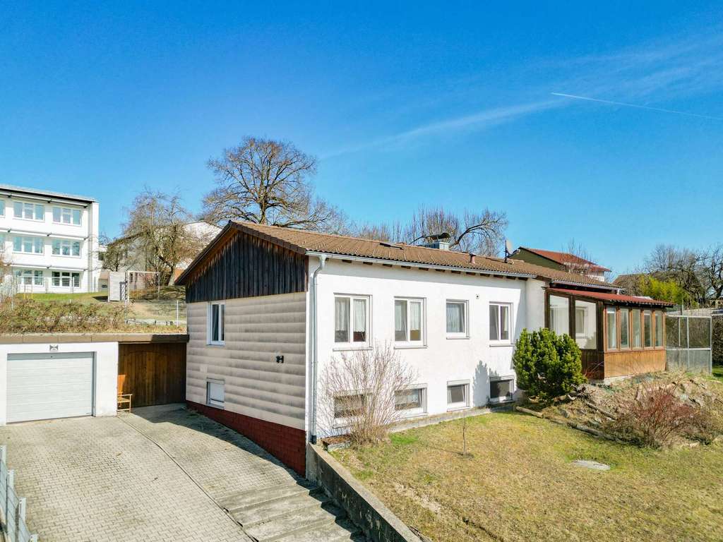 Immobilie in Tiefenbach - Viel Platz für Familienleben – Ein Zuhause mit großem Garten in ruhiger Lage von Tiefenbach - Bild 0