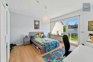 Charmantes Reihenmittelhaus mit Ausbaupotenzial, Sauna & moderner Küche in Schwalbach am Taunus – Main-Taunus-Kreis – Vorschaubild 10