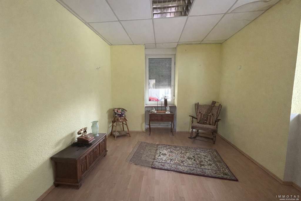 Immobilie in Wolfstein - BIETERVERFAHREN - PROVISIONSFREI -Historisches Wohn- und Geschäftshaus mit Entwicklungspotenzial - Bild 4