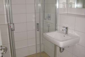 Moderne 2-Zimmer-Wohnung mit Balkon, Einbauküche, Lift, Garage – ruhige Lage am Stadtpark – Die vollständige Adresse der Immobilie erhältst du vom Anbieter., 81241 Pasing, München – Vorschaubild 5
