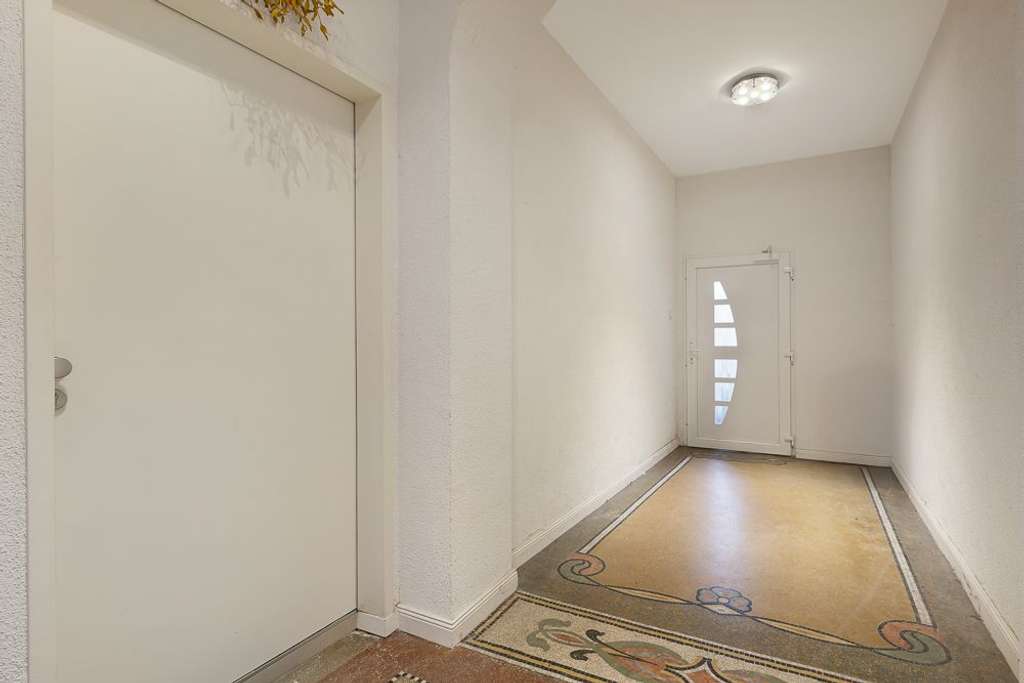 Immobilie in Siegburg - Gepflegtes Mehrfamilienhaus - Bild 2