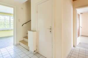Ein Haus – viele Möglichkeiten: Großzügiges Ein-/Zweifamilienhaus in Norderstedt-Glashütte! – Böttgerstraße 39, 22851 Norderstedt – Vorschaubild 4