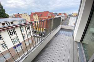 Sehr helle Süd-West-Wohnung mit Ebk und Abstellkammer! – Florian-Geyer-Str 111, 12489 Adlershof, Berlin – Vorschaubild 1