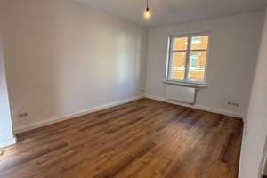 hübsche, helle 2-Zimmer  Wohnung